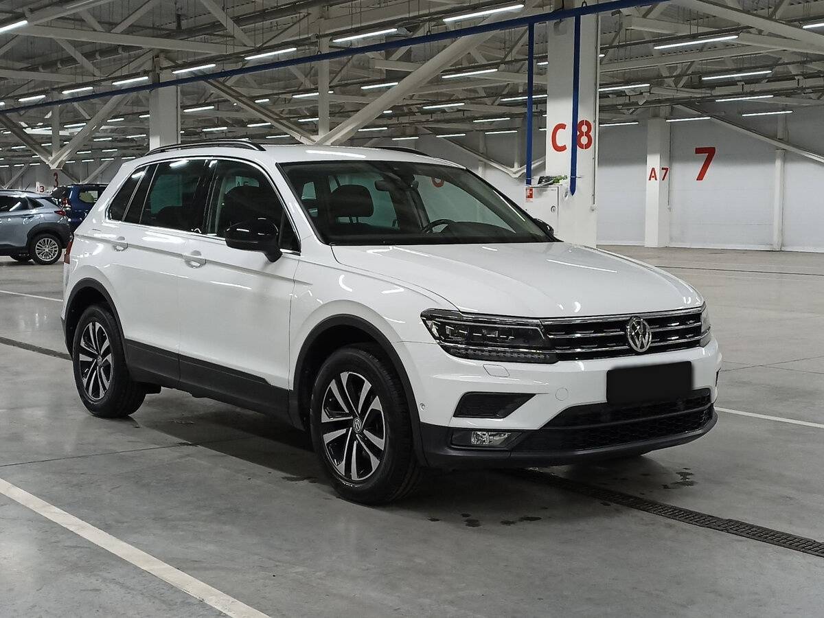 Volkswagen Tiguan, 2020 - фото №3