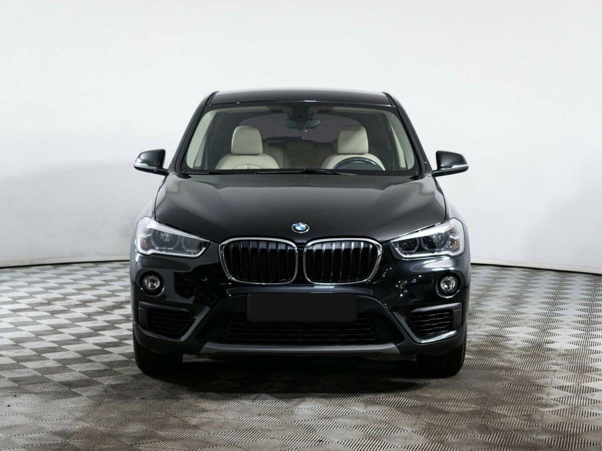 BMW X1 20i xDrive, 2017 - фото №2