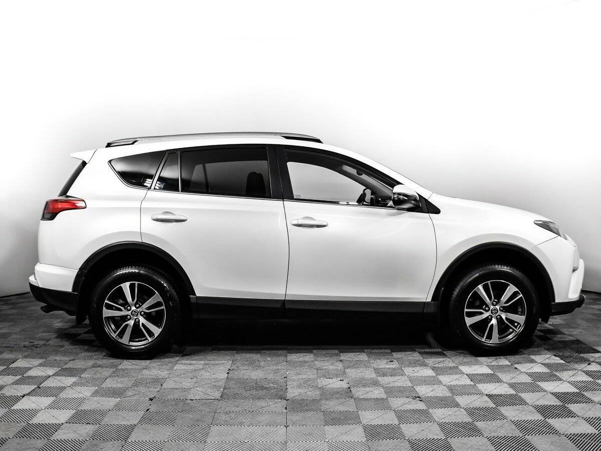 Toyota RAV4, 2017 - фото №4