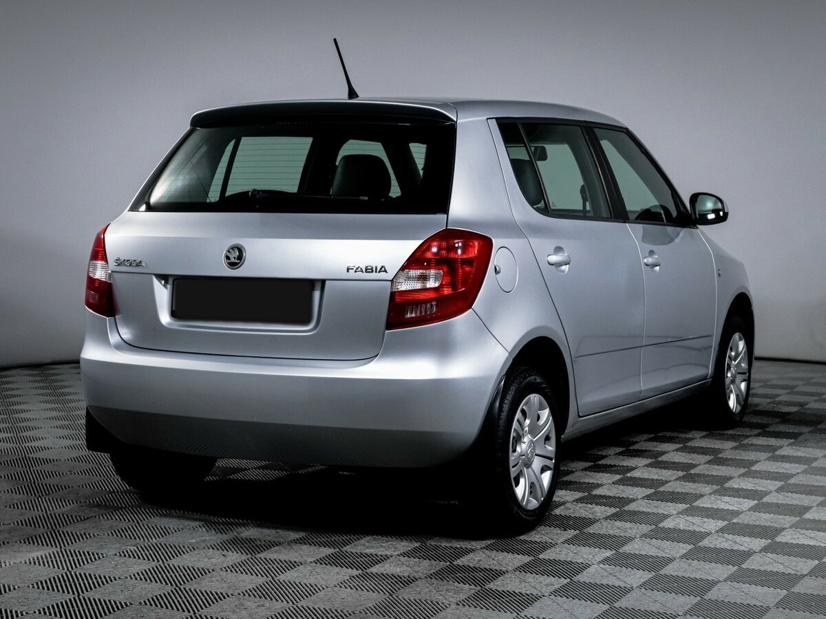 Skoda Fabia II Рестайлинг, 2014 - фото №4