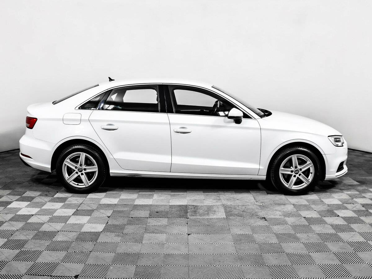 Audi A3 III (8V) Рестайлинг, 2019 - фото №4