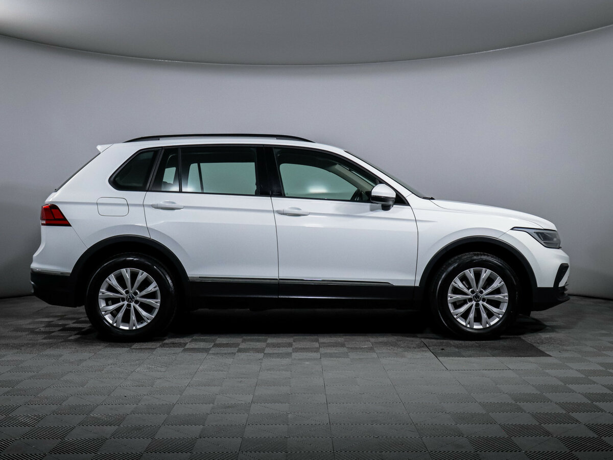 Volkswagen Tiguan II Рестайлинг, 2020 - фото №4