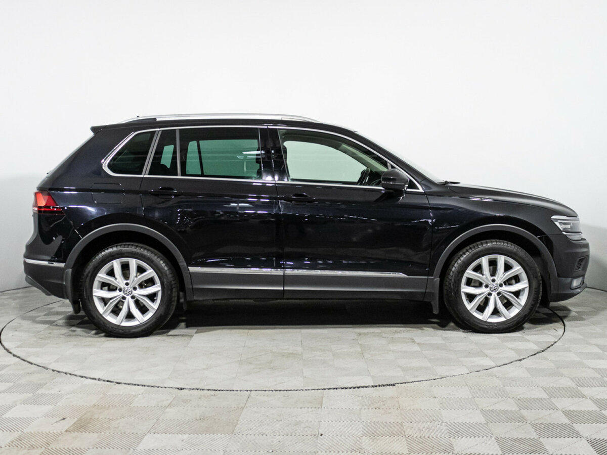 Volkswagen Tiguan II, 2018 - фото №4