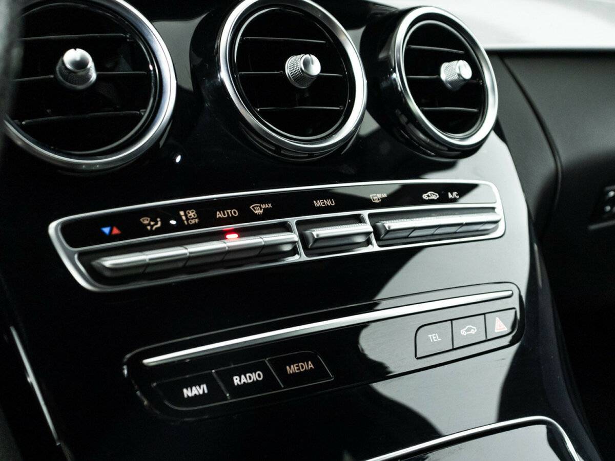 Mercedes-Benz C-Класс 180 IV (W205) Рестайлинг, 2019 - фото №2