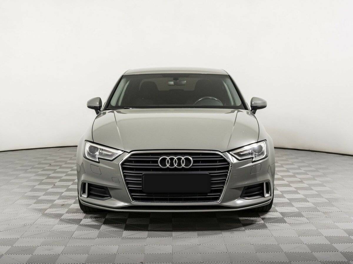 Audi A3 III (8V) Рестайлинг, 2018 - фото №2