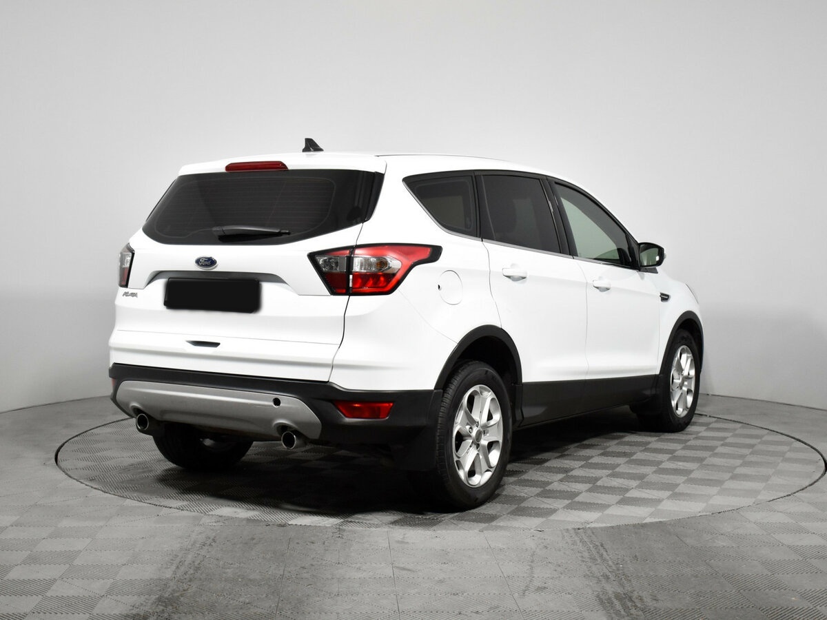 Ford Kuga II Рестайлинг, 2017 - фото №3