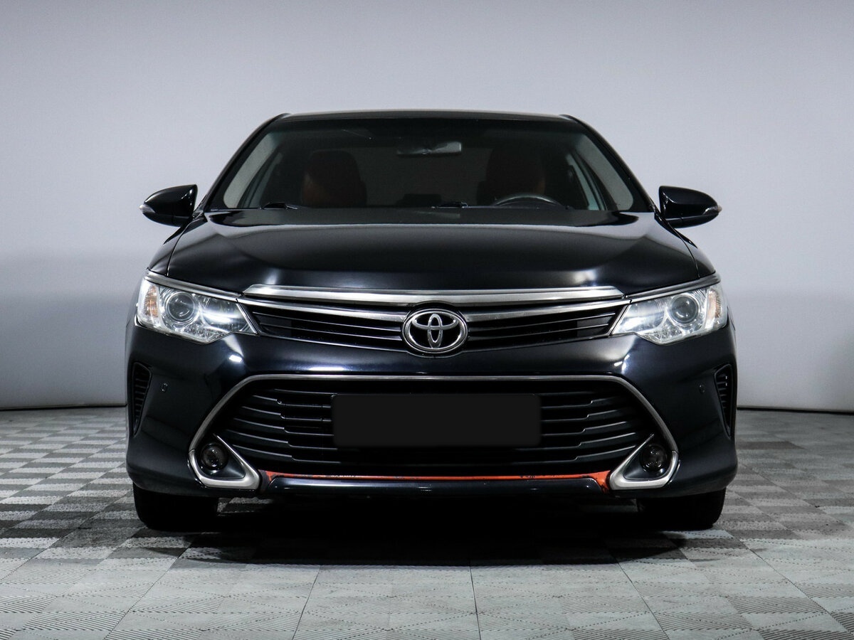 Toyota Camry VII (XV50) Рестайлинг, 2016 - фото №2