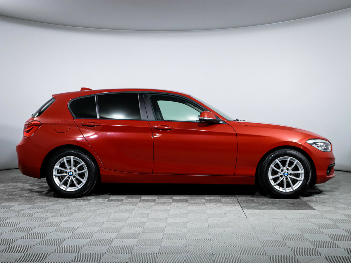 BMW 1 серии 118i II (F20/F21) Рестайлинг 2, 2018 - фото №4