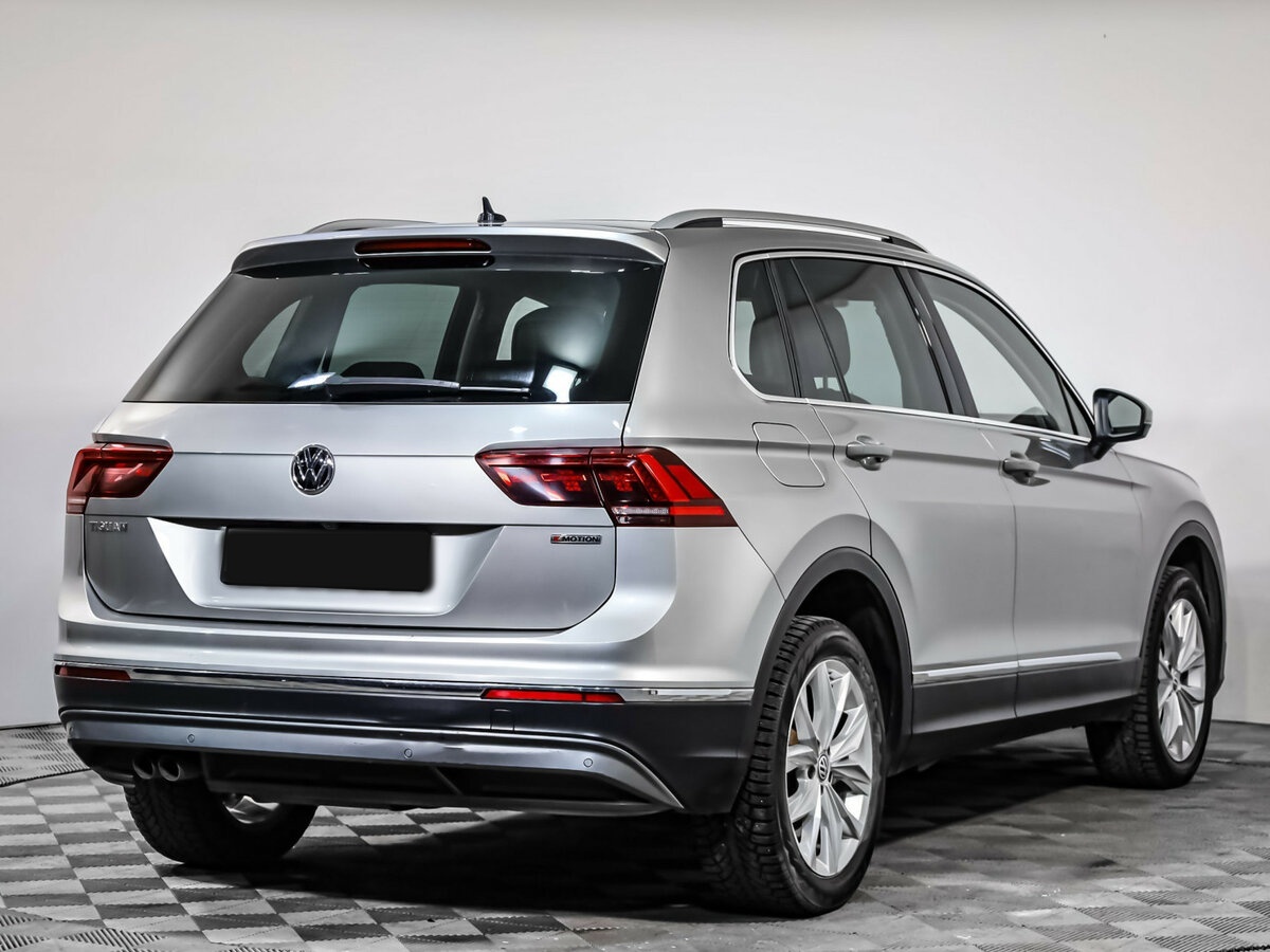 Volkswagen Tiguan II, 2019 - фото №3
