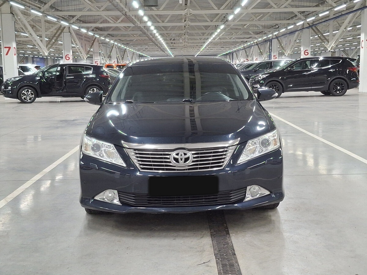 Toyota Camry VII (XV50), 2014 - фото №2