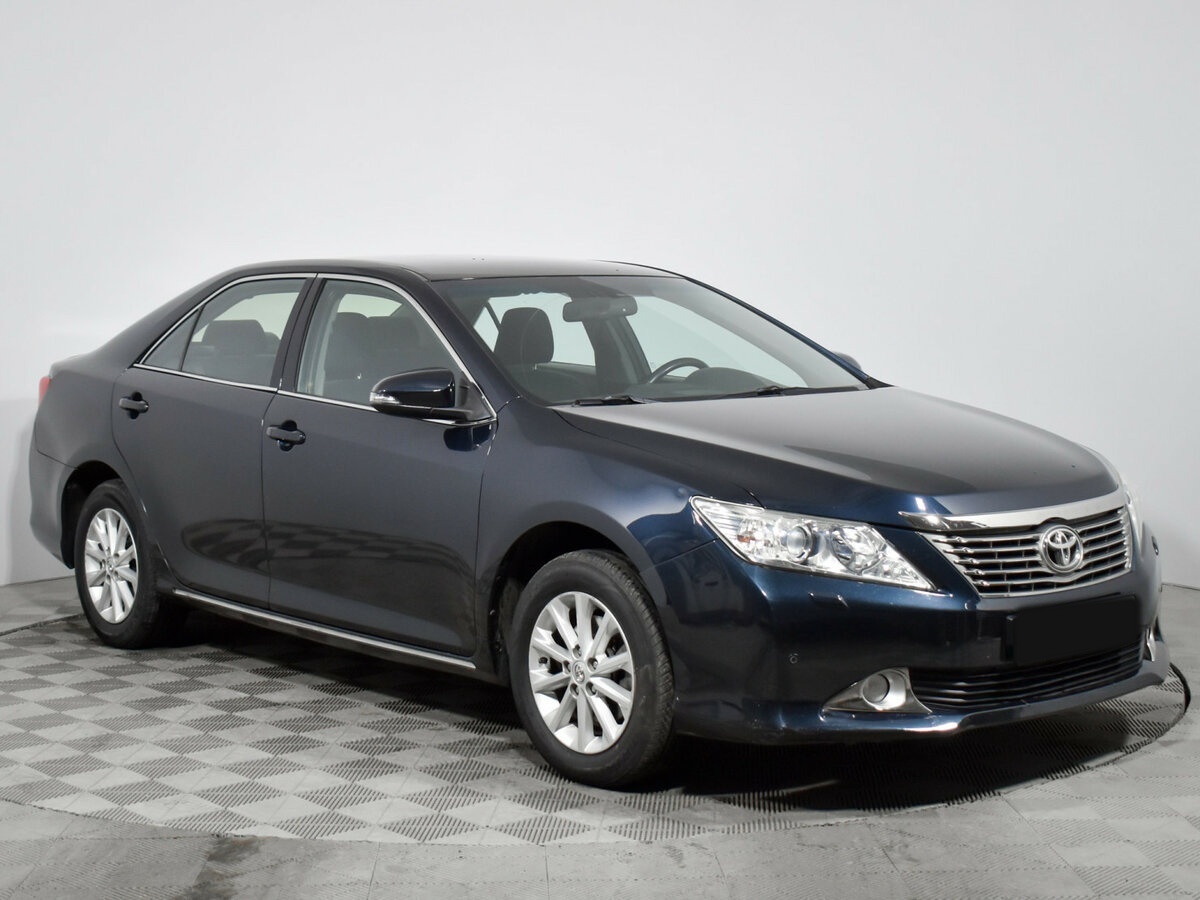 Toyota Camry VII (XV50), 2012 - фото №3