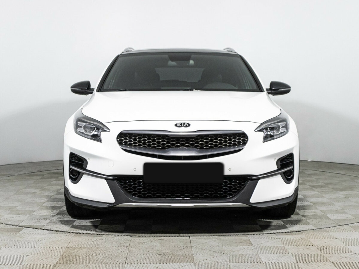 Kia XCeed I, 2020 - фото №2