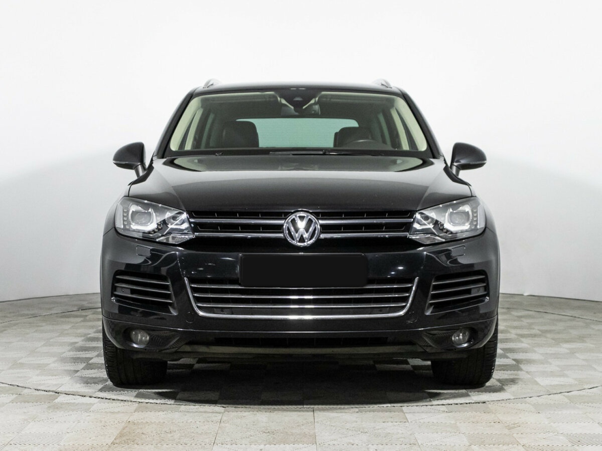 Volkswagen Touareg II, 2014 - фото №2