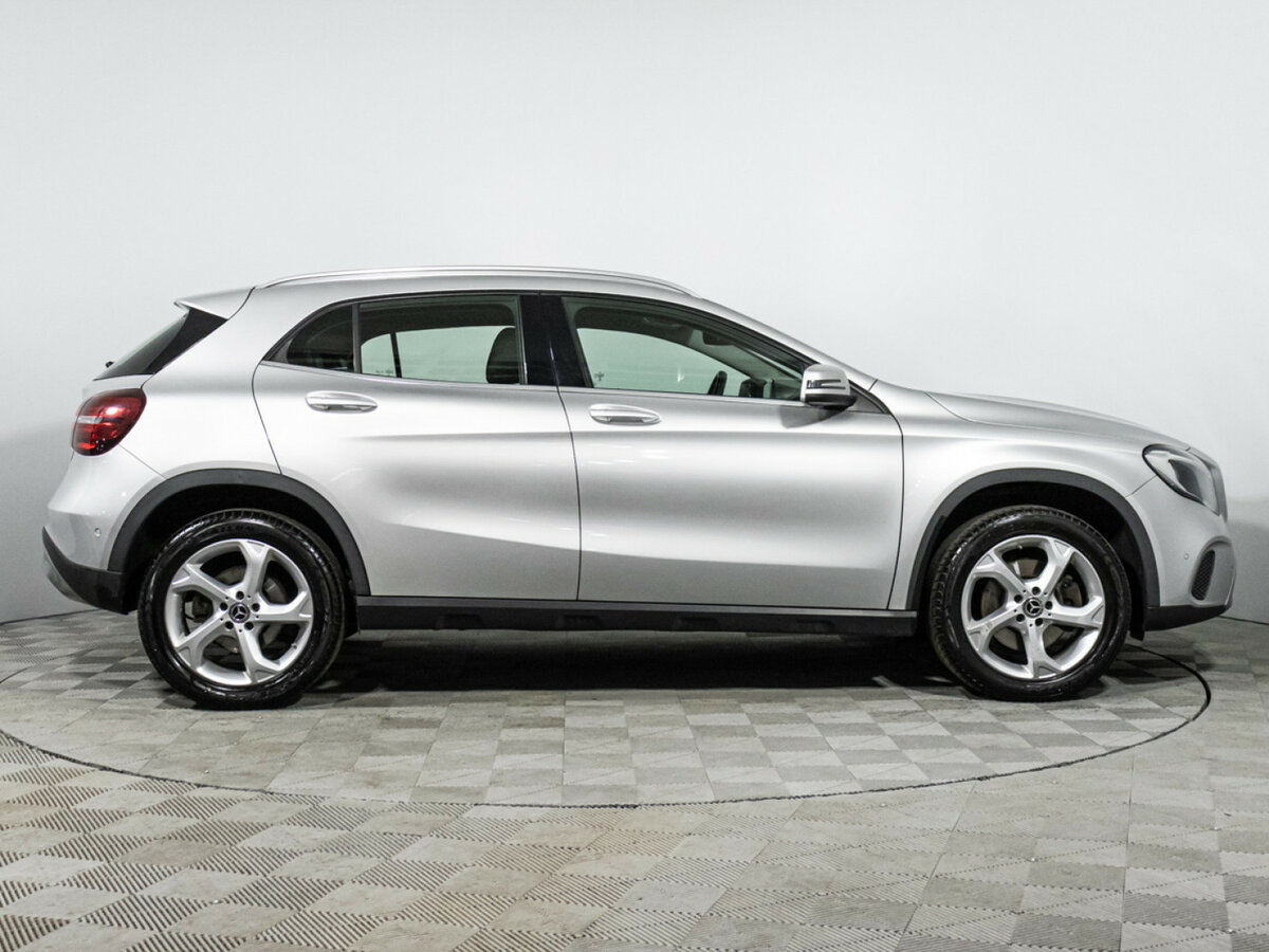 Mercedes-Benz GLA 250 I (X156) Рестайлинг, 2017 - фото №4