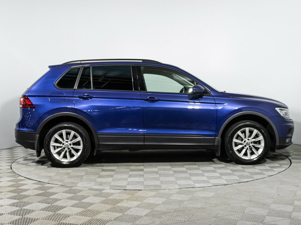 Volkswagen Tiguan II, 2019 - фото №4