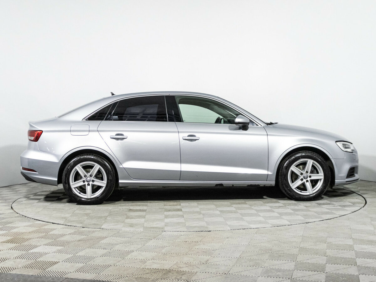 Audi A3 III (8V) Рестайлинг, 2019 - фото №4