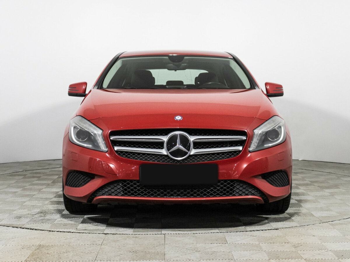 Mercedes-Benz A-Класс 180 III (W176), 2013 - фото №2