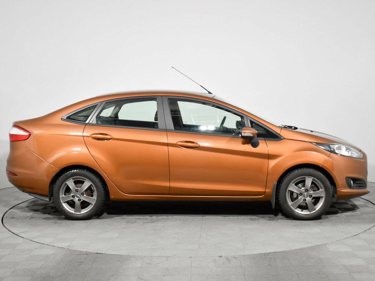 Ford Fiesta Mk6 Рестайлинг, 2016 - фото №4