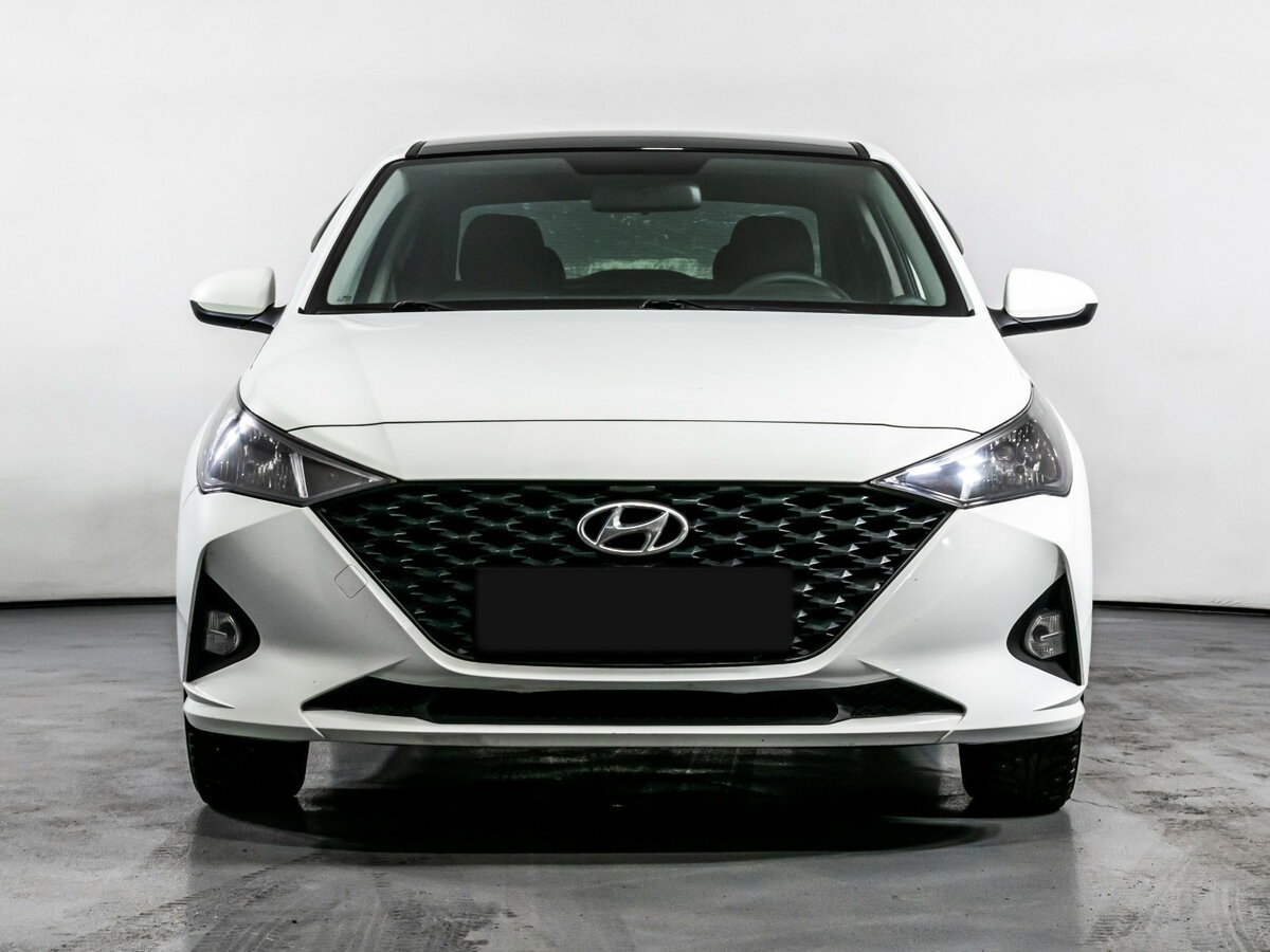Hyundai Solaris II, 2020 - фото №2