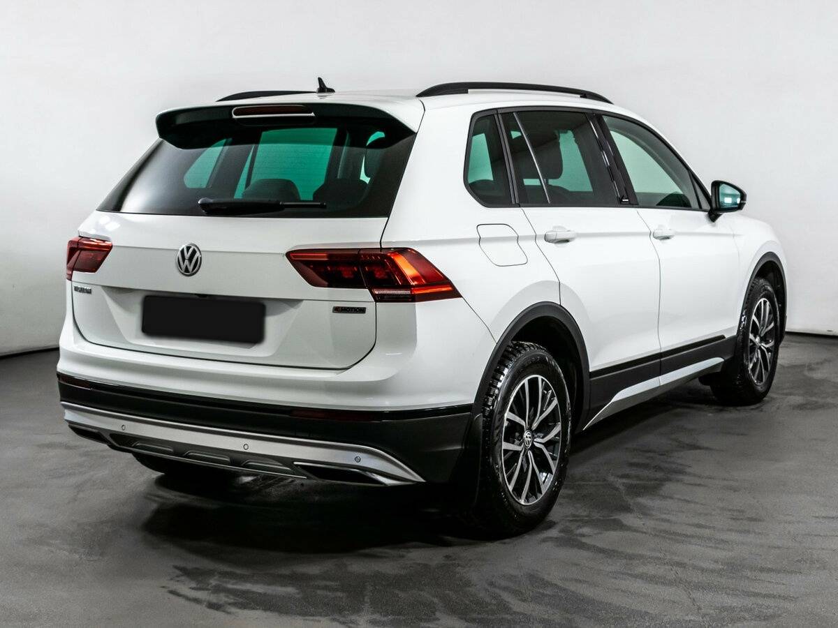 Volkswagen Tiguan II, 2019 - фото №4