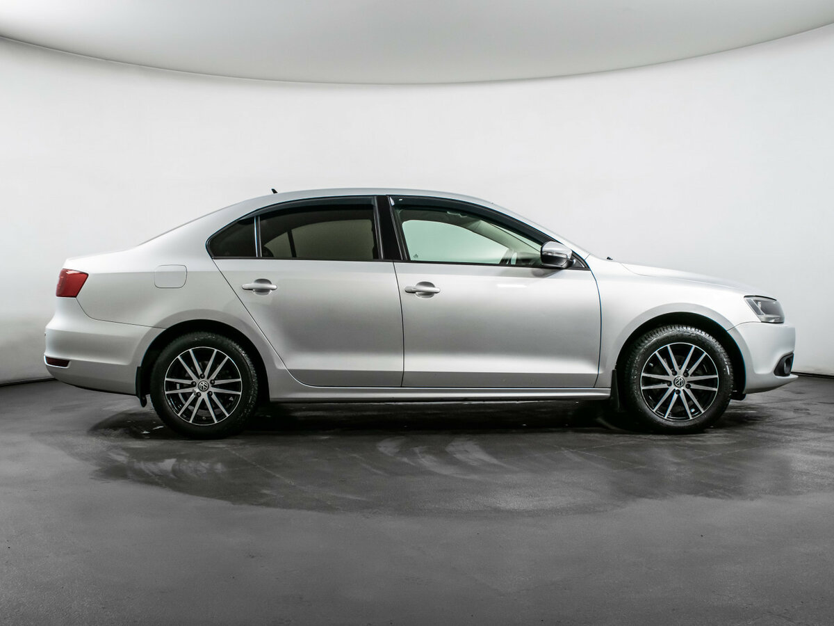 Volkswagen Jetta VI, 2012 - фото №4