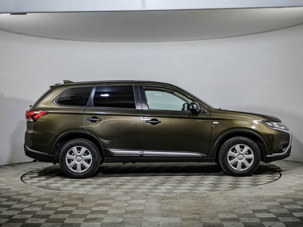 Mitsubishi Outlander III Рестайлинг 3, 2020 - фото №4