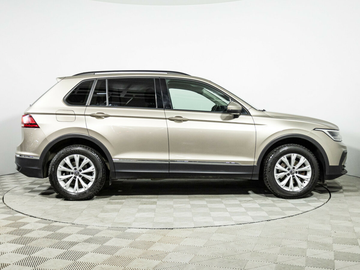 Volkswagen Tiguan II Рестайлинг, 2021 - фото №4