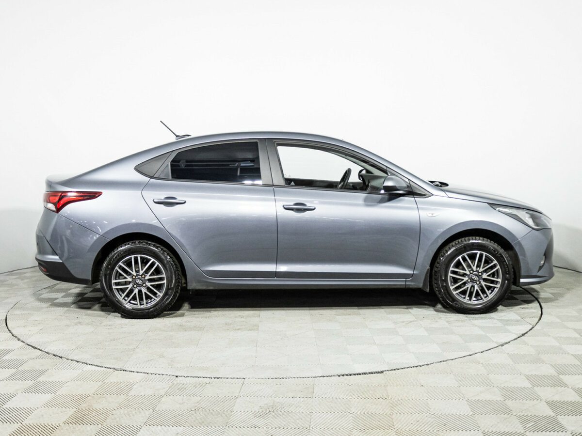 Hyundai Solaris II, 2020 - фото №4