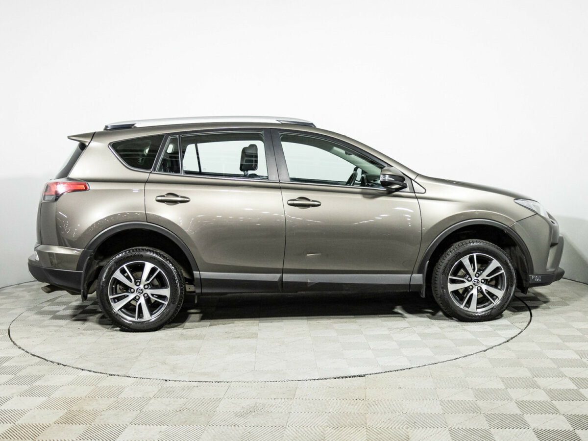 Toyota RAV4 IV (XA40) Рестайлинг, 2017 - фото №4