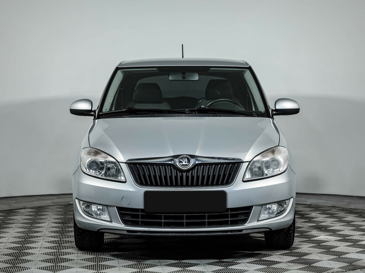 Skoda Fabia II Рестайлинг, 2014 - фото №2