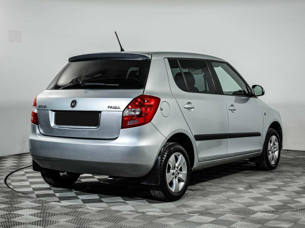 Skoda Fabia II Рестайлинг, 2014 - фото №4