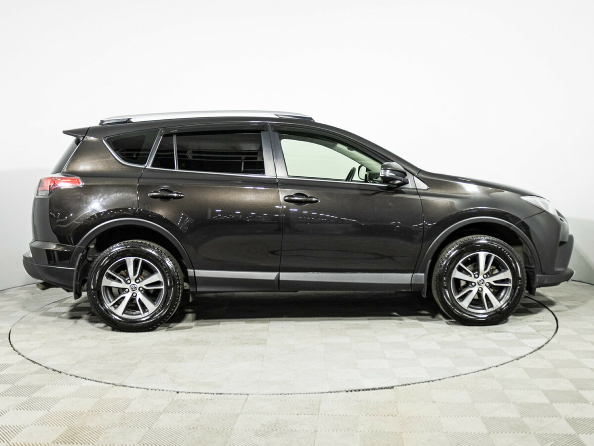 Toyota RAV4 IV (XA40) Рестайлинг, 2016 - фото №4