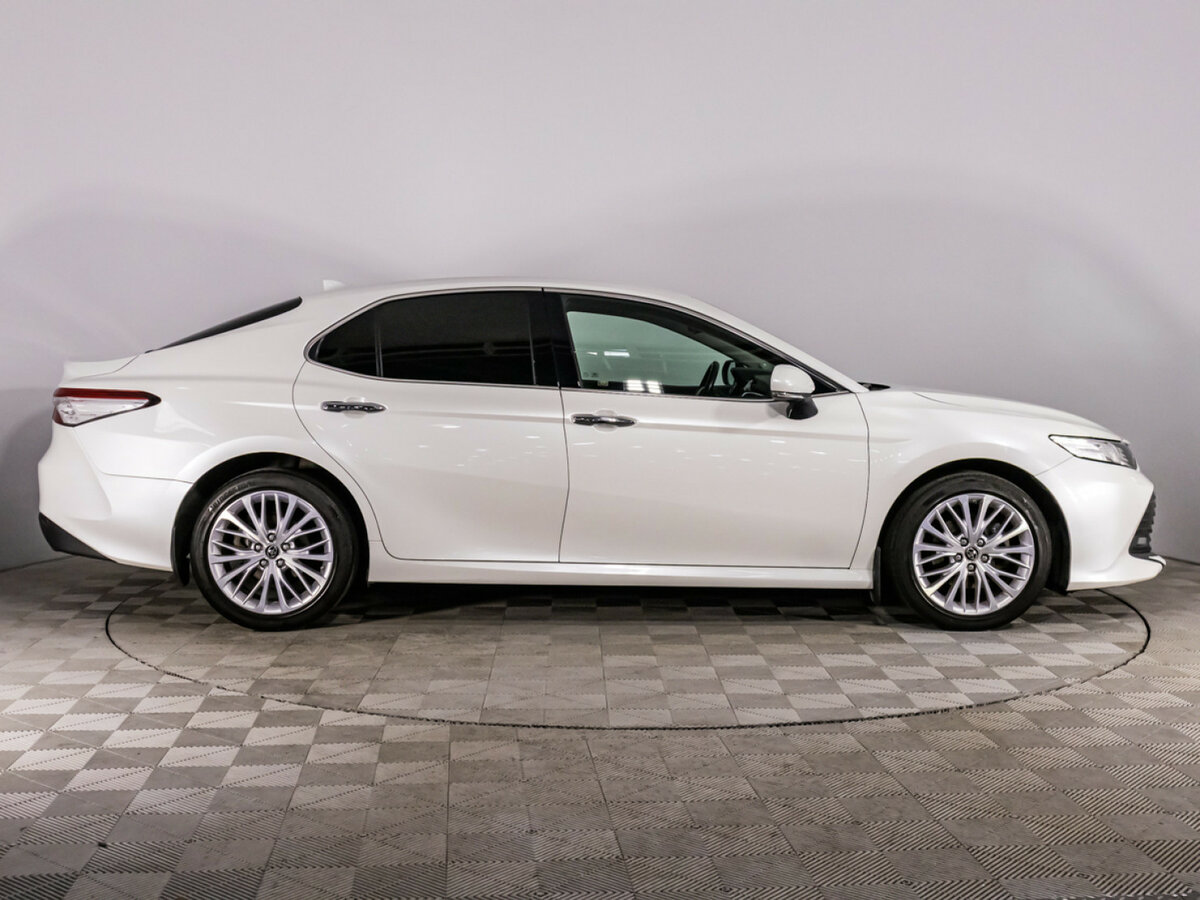 Toyota Camry VIII (XV70), 2019 - фото №4