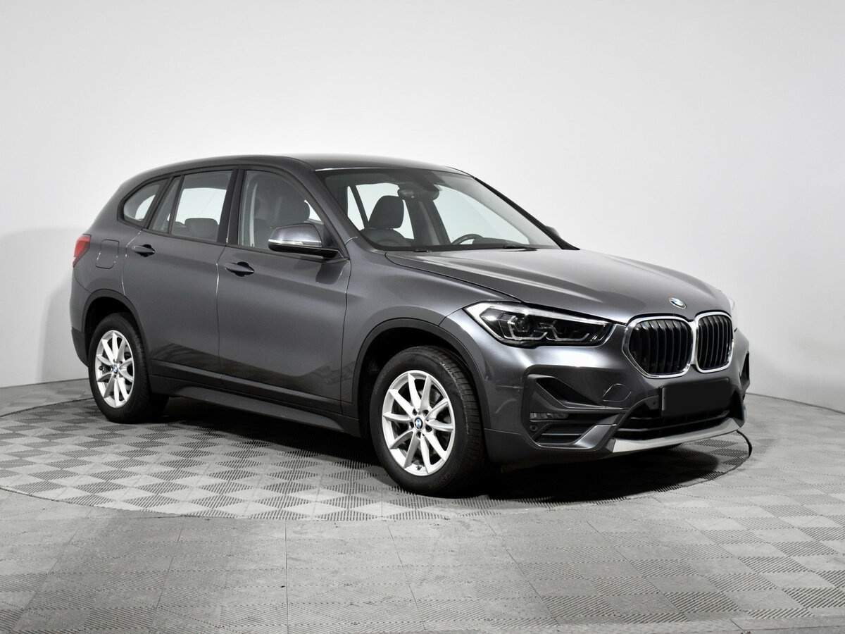 BMW X1 18i sDrive II (F48) Рестайлинг, 2019 - фото №3