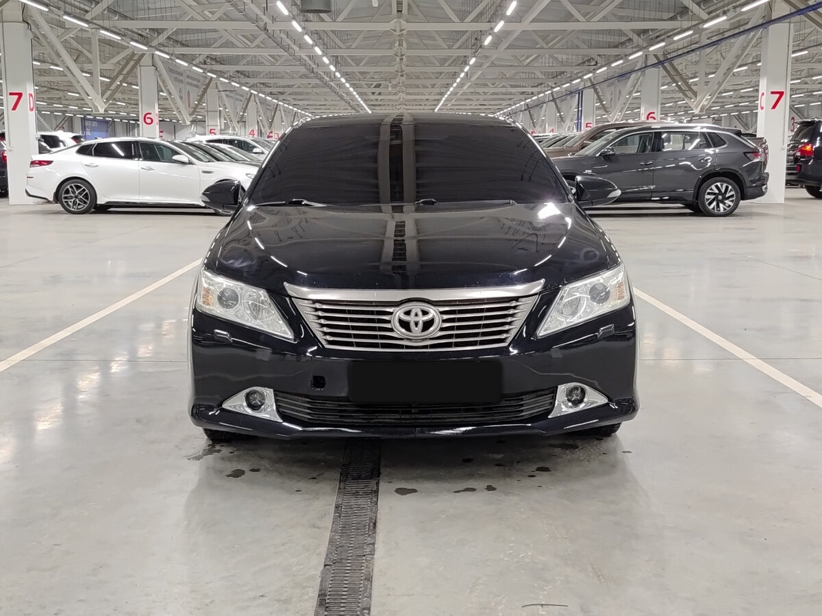 Toyota Camry VII (XV50), 2014 - фото №2