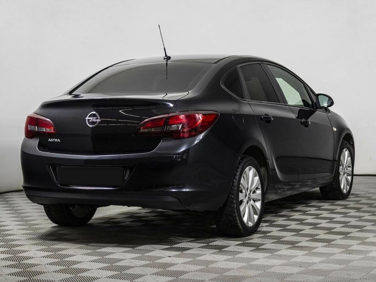 Opel Astra J Рестайлинг, 2013 - фото №4