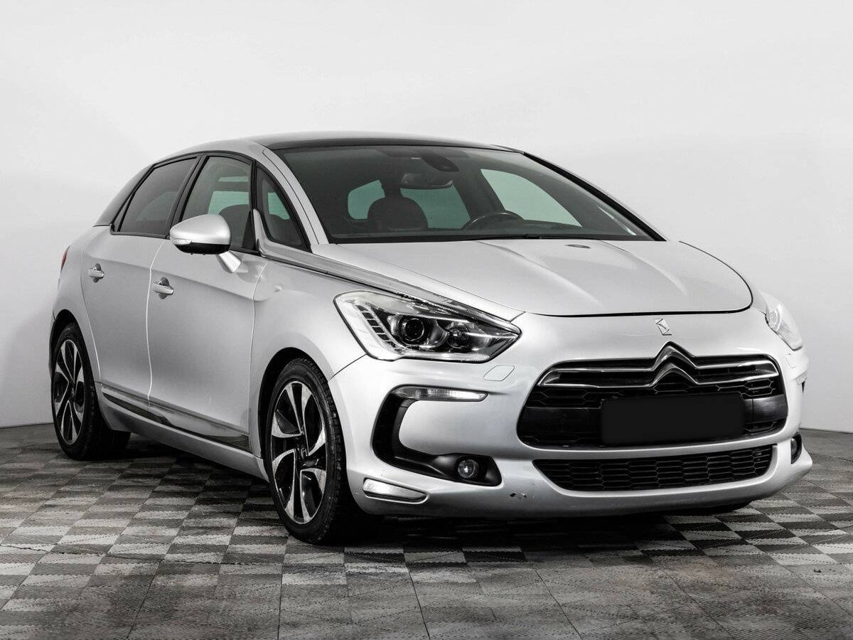 Citroen DS5, 2012 - фото №3