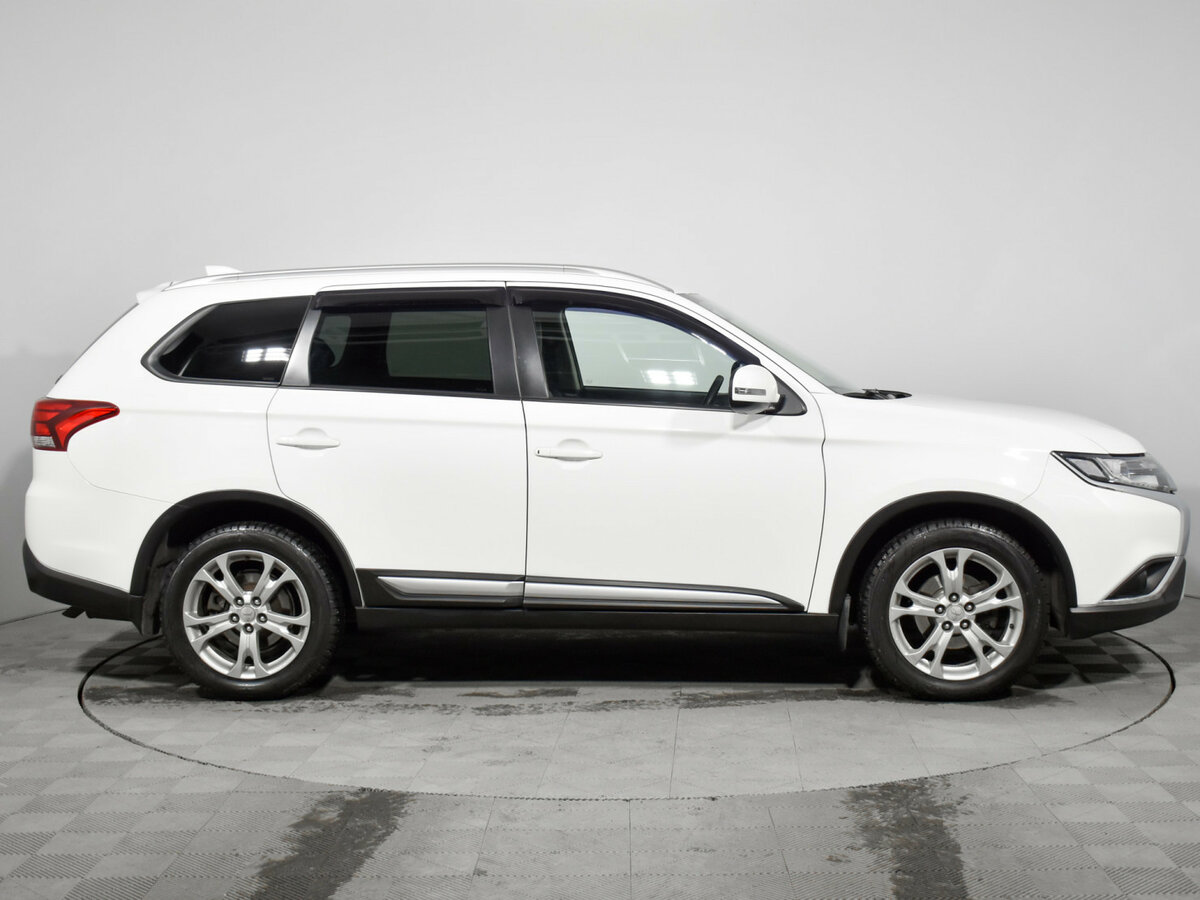 Mitsubishi Outlander III Рестайлинг 3, 2020 - фото №4