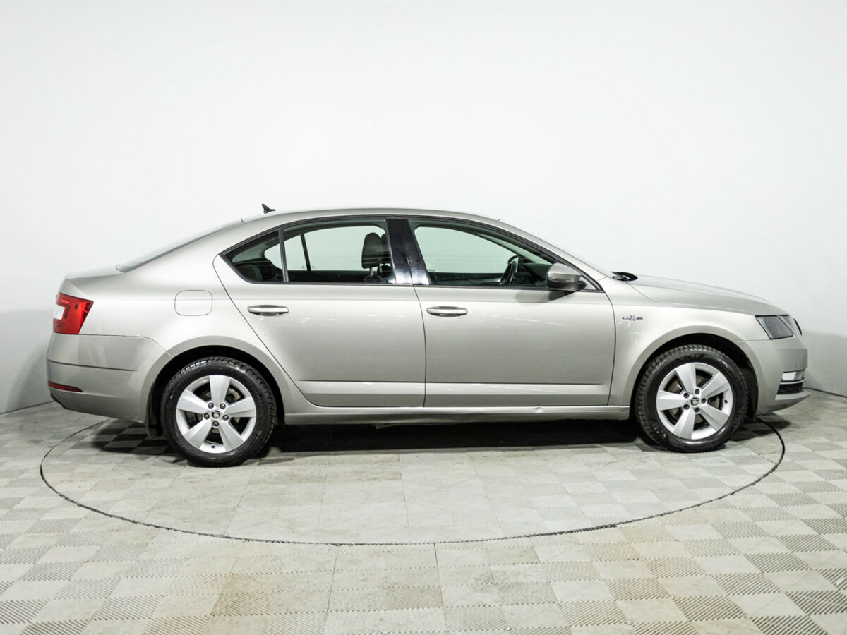 Skoda Octavia III (A7) Рестайлинг, 2019 - фото №4