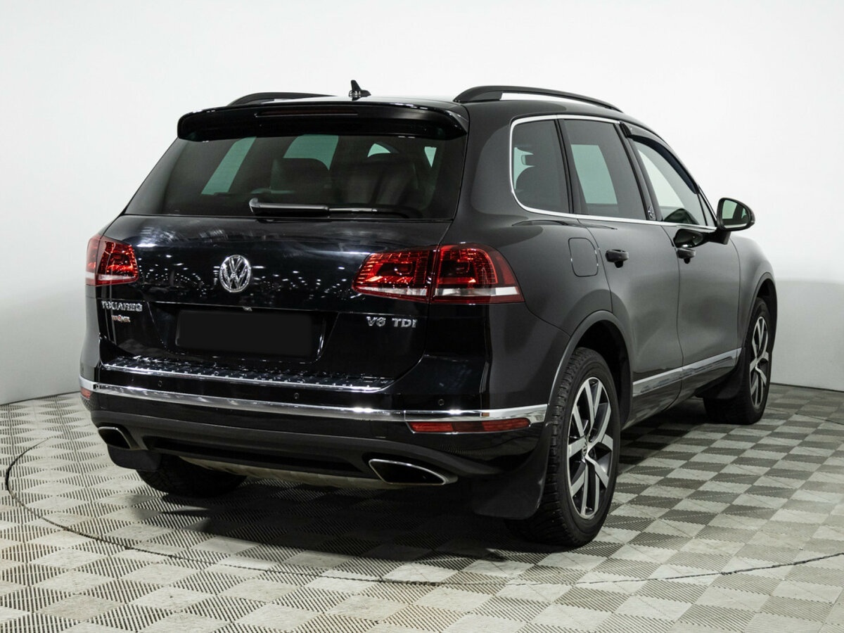 Volkswagen Touareg II Рестайлинг, 2017 - фото №4