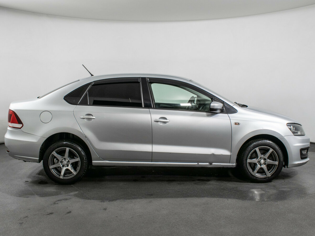 Volkswagen Polo V Рестайлинг, 2016 - фото №4