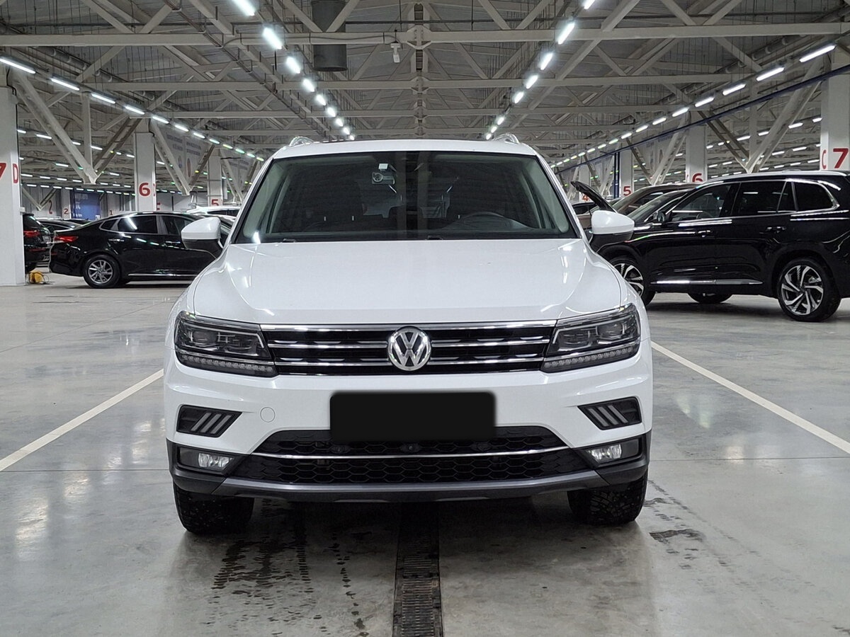 Volkswagen Tiguan Allspace II, 2018 - фото №2