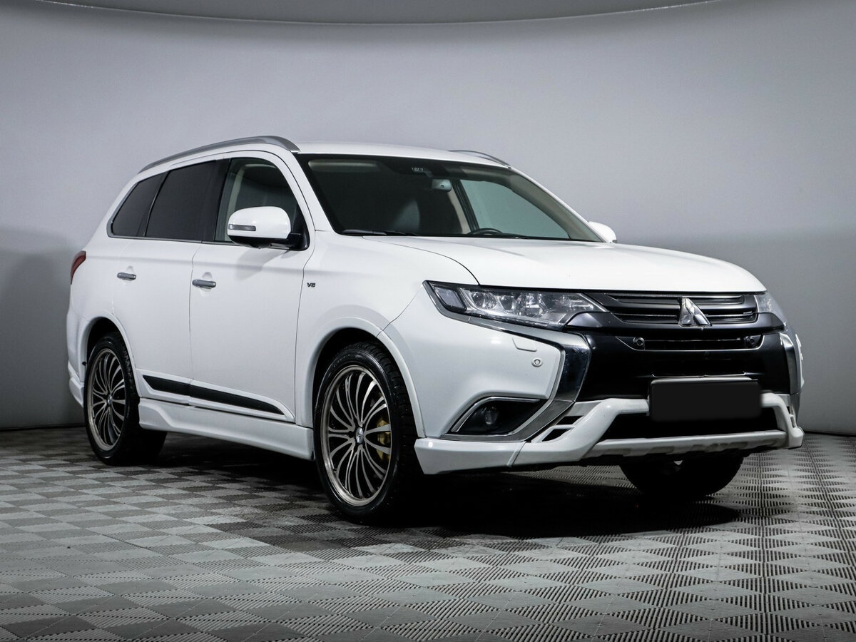Mitsubishi Outlander III Рестайлинг 3, 2018 - фото №3