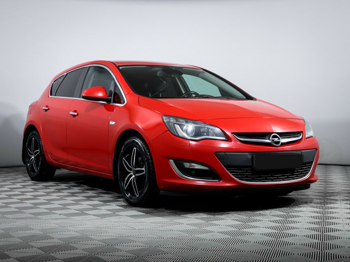 Opel Astra J Рестайлинг, 2013 - фото №3