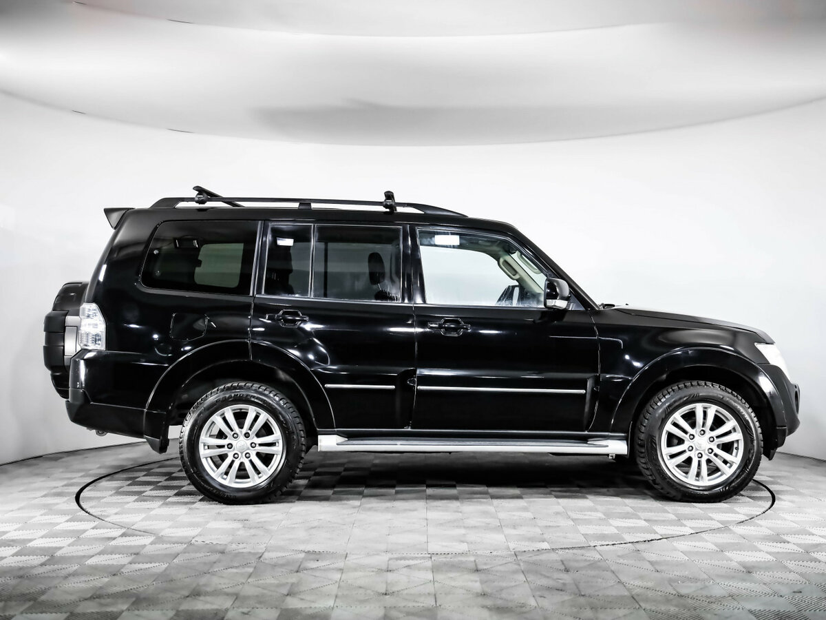 Mitsubishi Pajero IV Рестайлинг 1, 2013 - фото №4