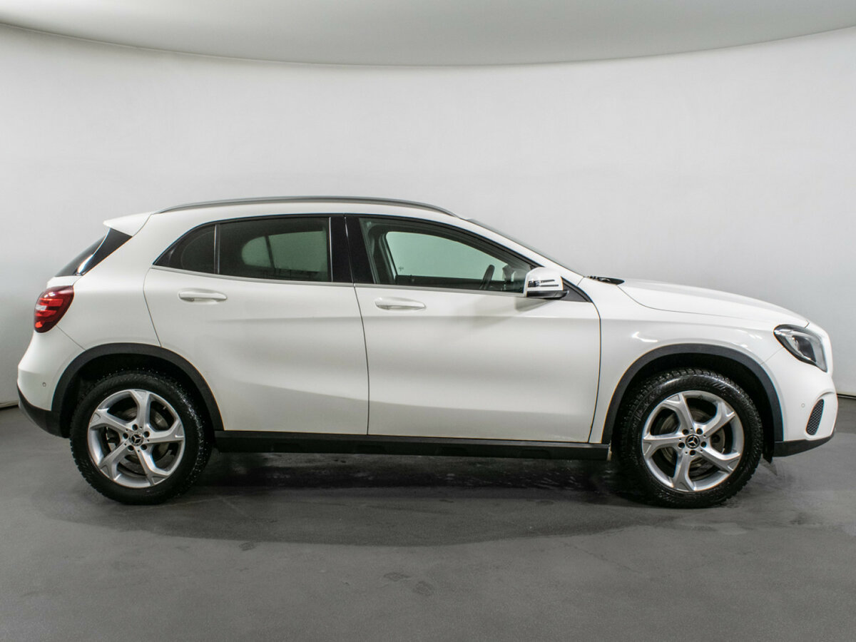 Mercedes-Benz GLA 200 I (X156) Рестайлинг, 2018 - фото №4