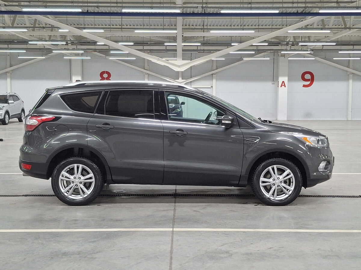Ford Kuga II Рестайлинг, 2016 - фото №4