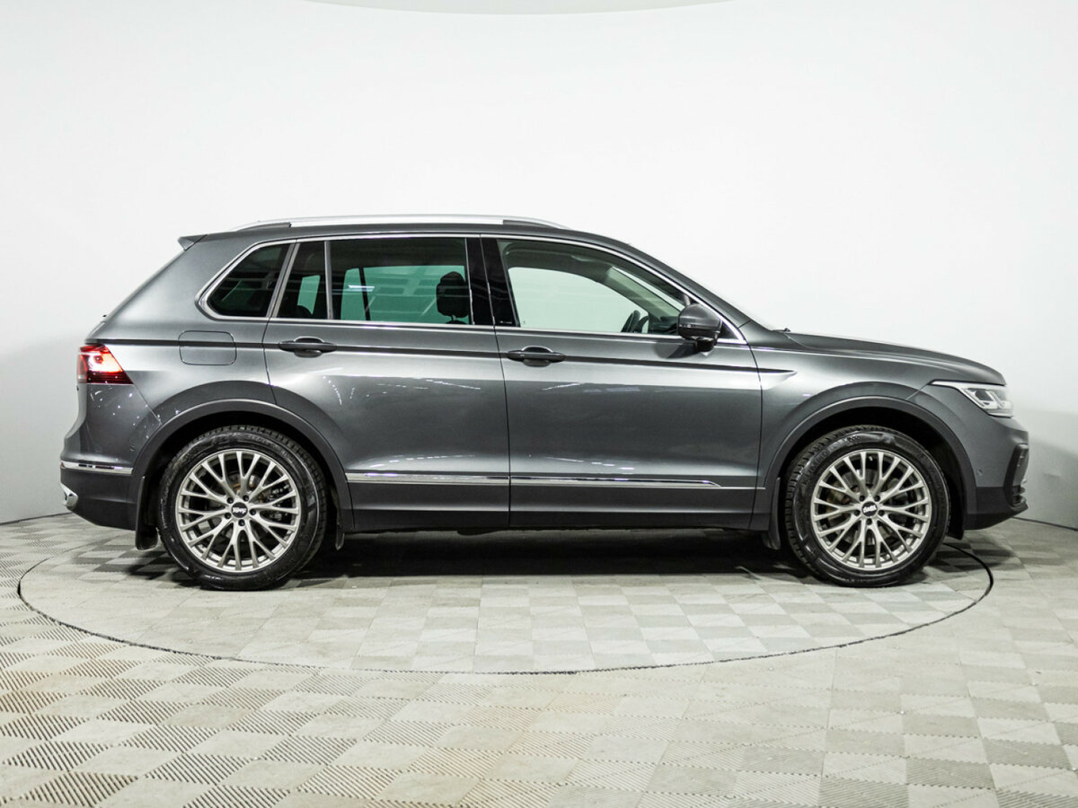 Volkswagen Tiguan II Рестайлинг, 2020 - фото №4