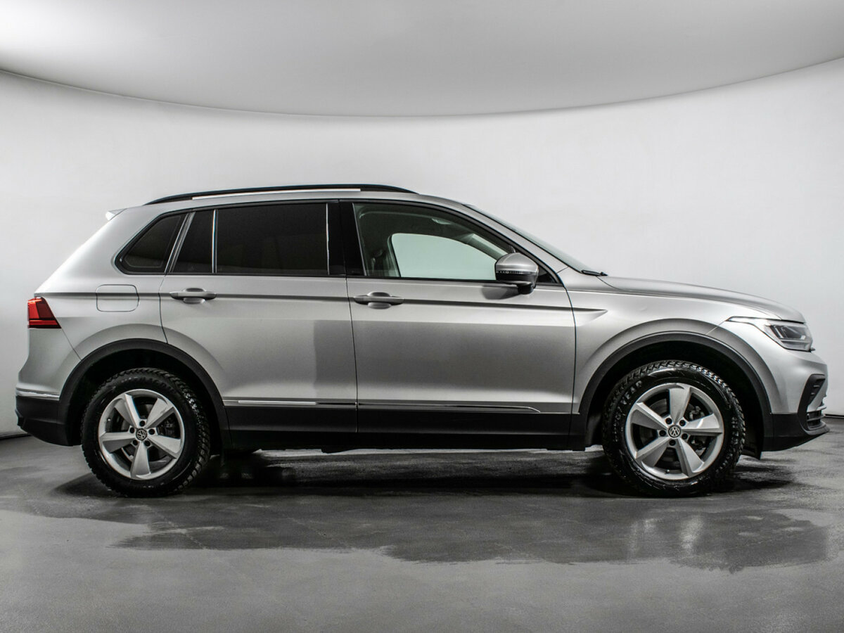 Volkswagen Tiguan II Рестайлинг, 2021 - фото №4