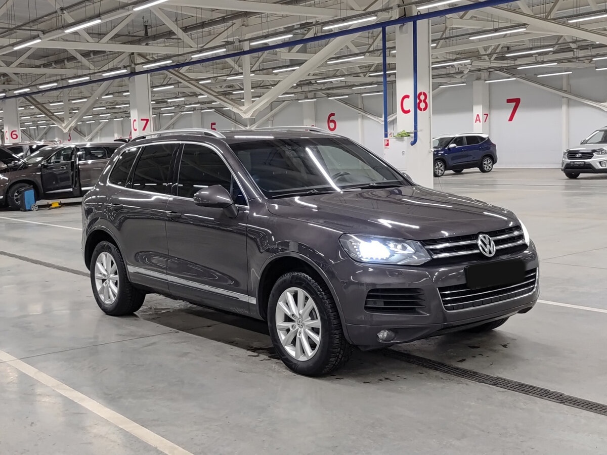 Volkswagen Touareg II, 2012 - фото №3